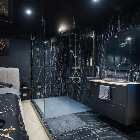 Secretblackroom